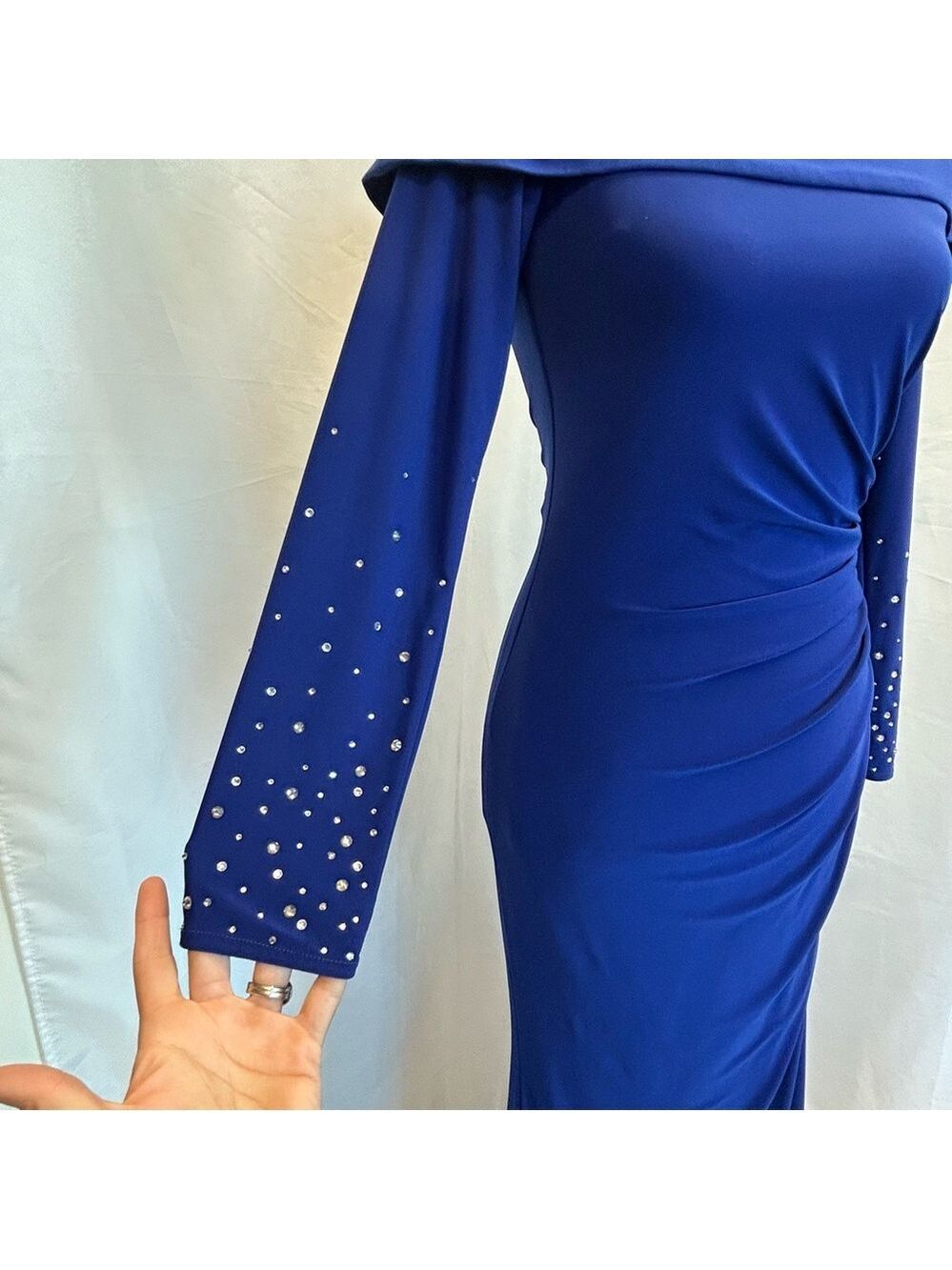 VINCE CAMUTO Cobalt Royal Blue Rhinestone Embellished Off-Shoulder Gown dress 8 - Picture 5 of 17